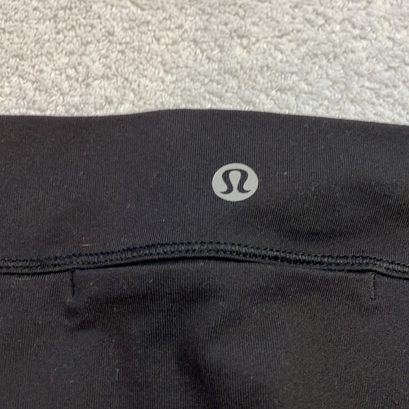 Lululemon black cropped leggings - Picture 3 of 11